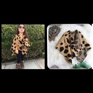 Girls leopard cloak